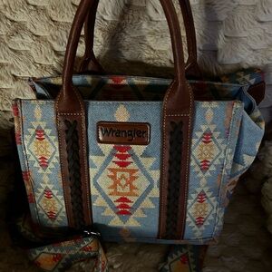 Wrangler Aztec Blue and Tan Tote